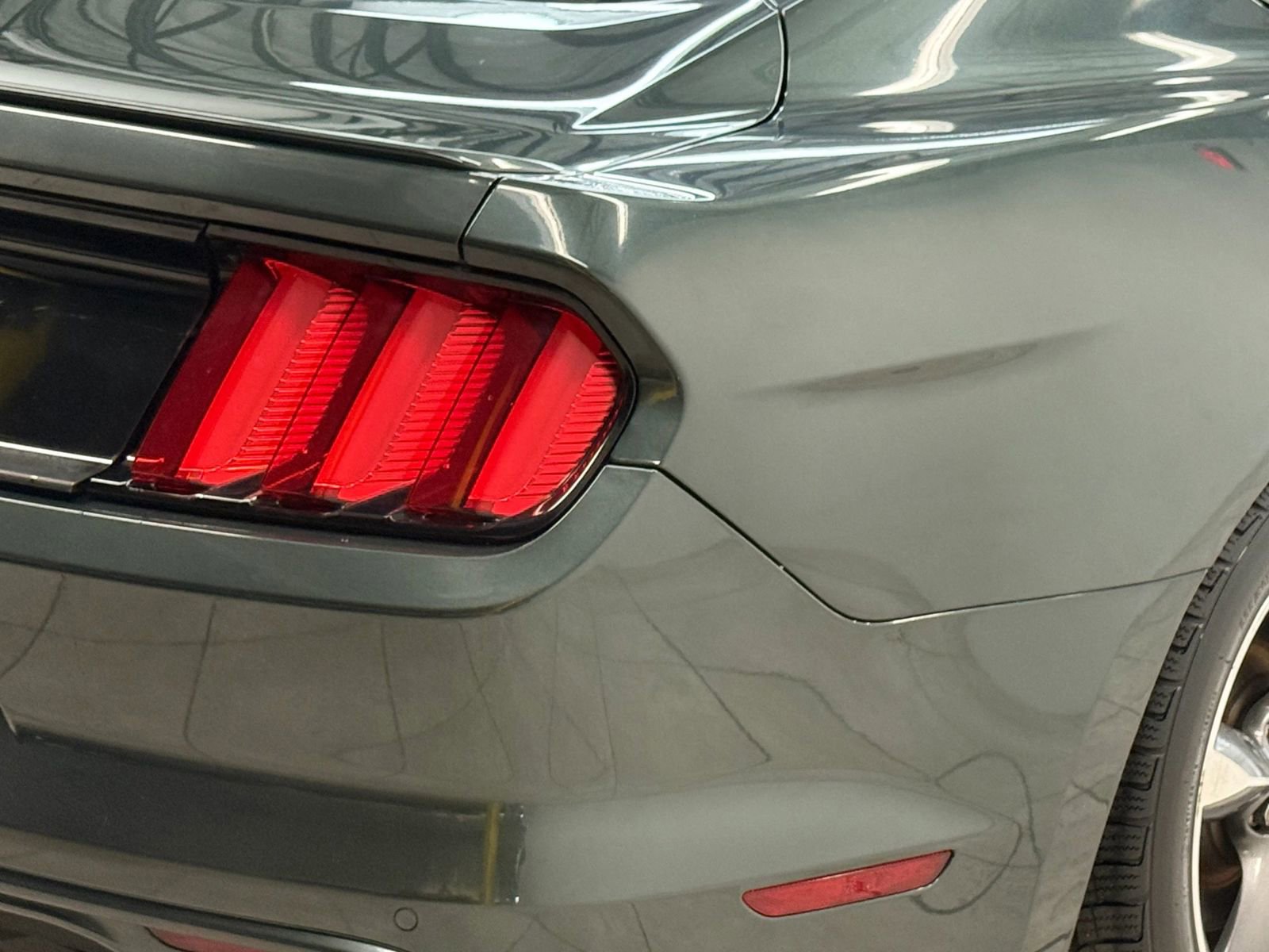 Used 2015 Ford Mustang Coupe w/ Equipment Group 051A image 9