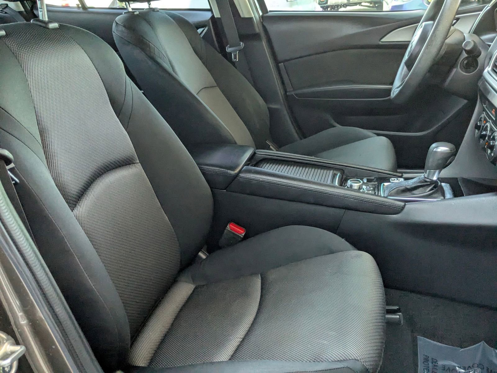 Used 2017 MAZDA MAZDA3 Sport FWD image 27