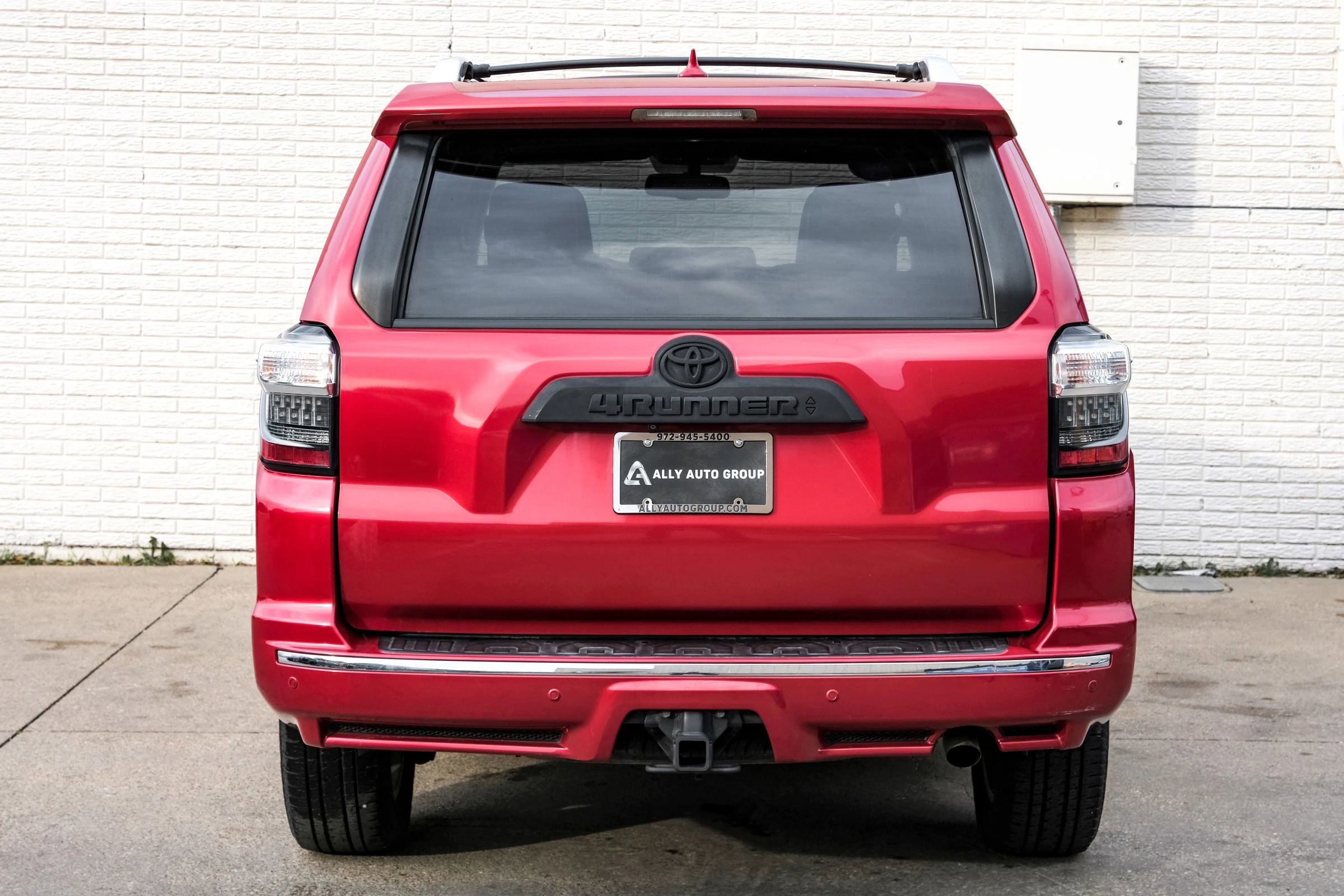Used 2014 Toyota 4Runner Limited image 9