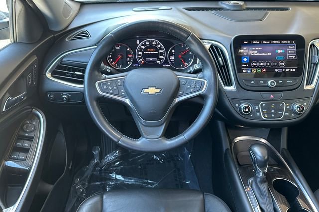 Used 2022 Chevrolet Malibu Premier FWD image 19