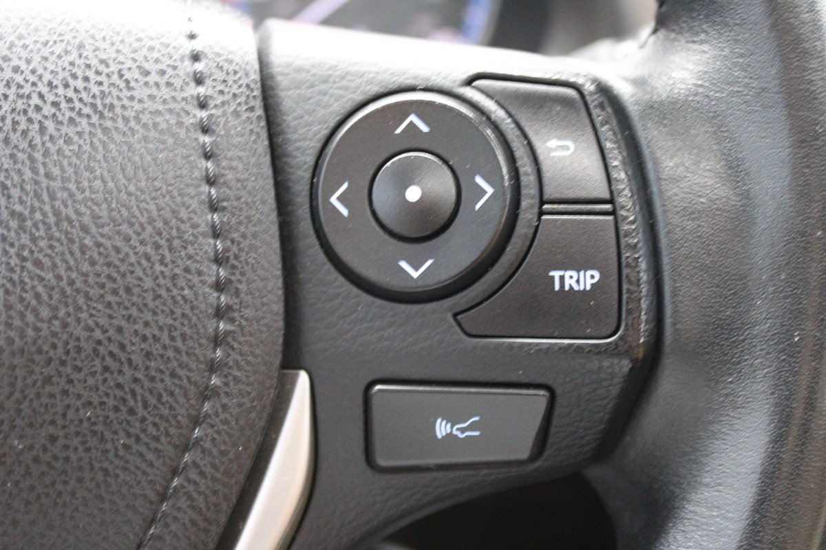 Used 2016 Toyota RAV4 Limited w/ Advanced Technology Package AWD/4WD image 23