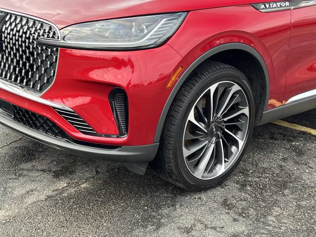 Used 2025 Lincoln Aviator Reserve w/ Equipment Group 201A AWD/4WD image 8