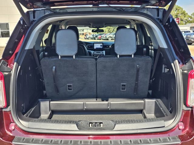 Certified 2022 Ford Explorer XLT w/ Equipment Group 202A image 28