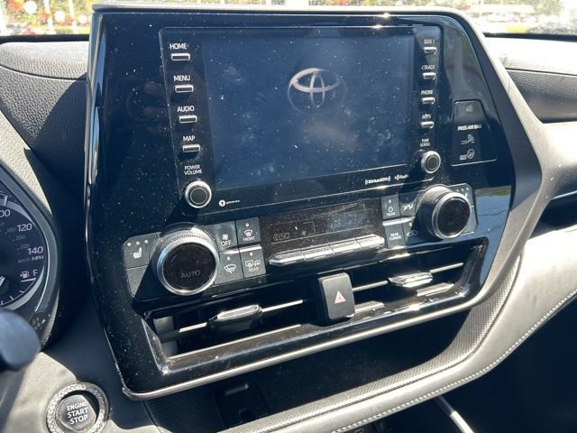 Used 2022 Toyota Highlander XLE image 30