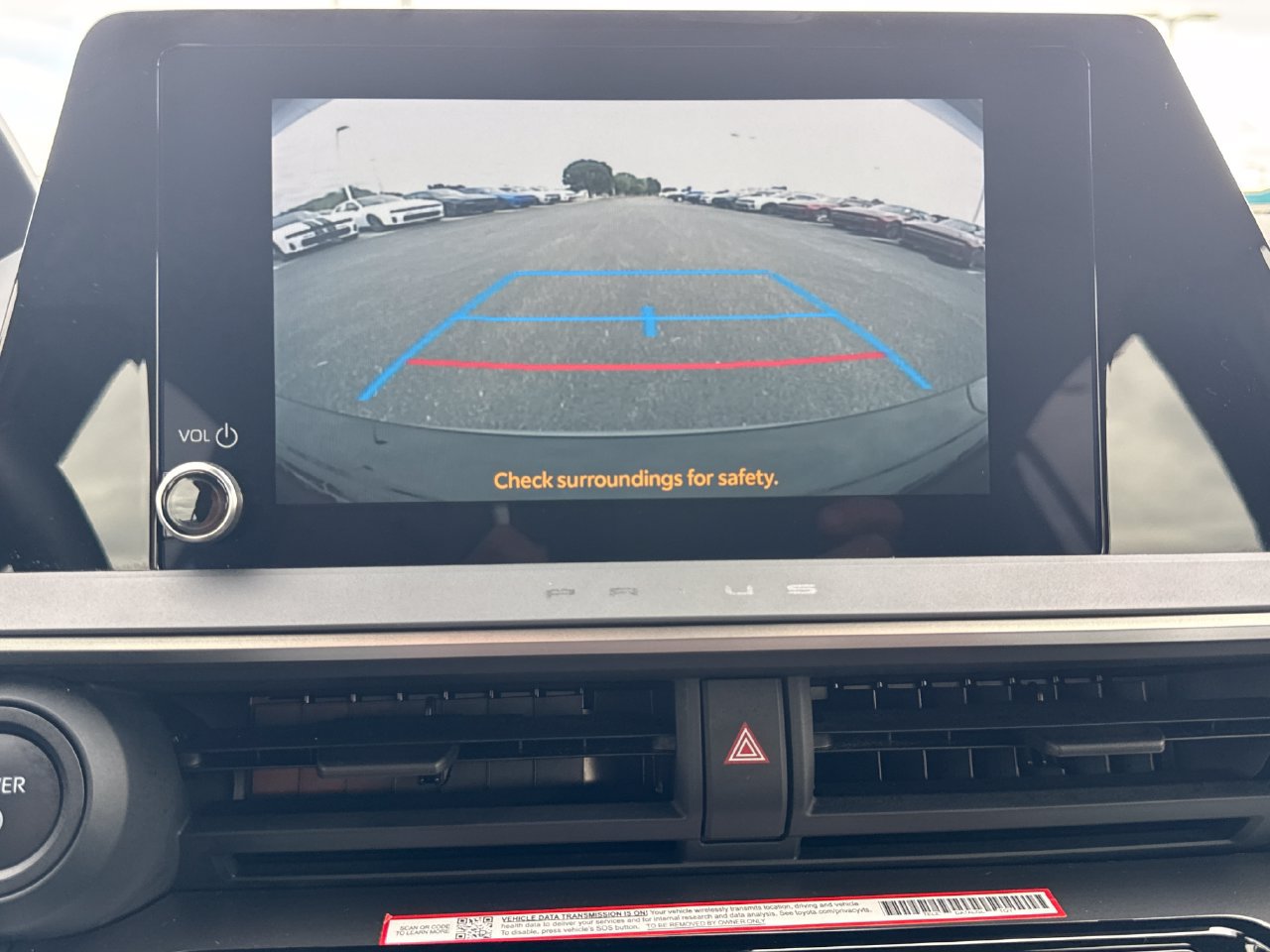 Used 2025 Toyota Prius LE FWD image 19