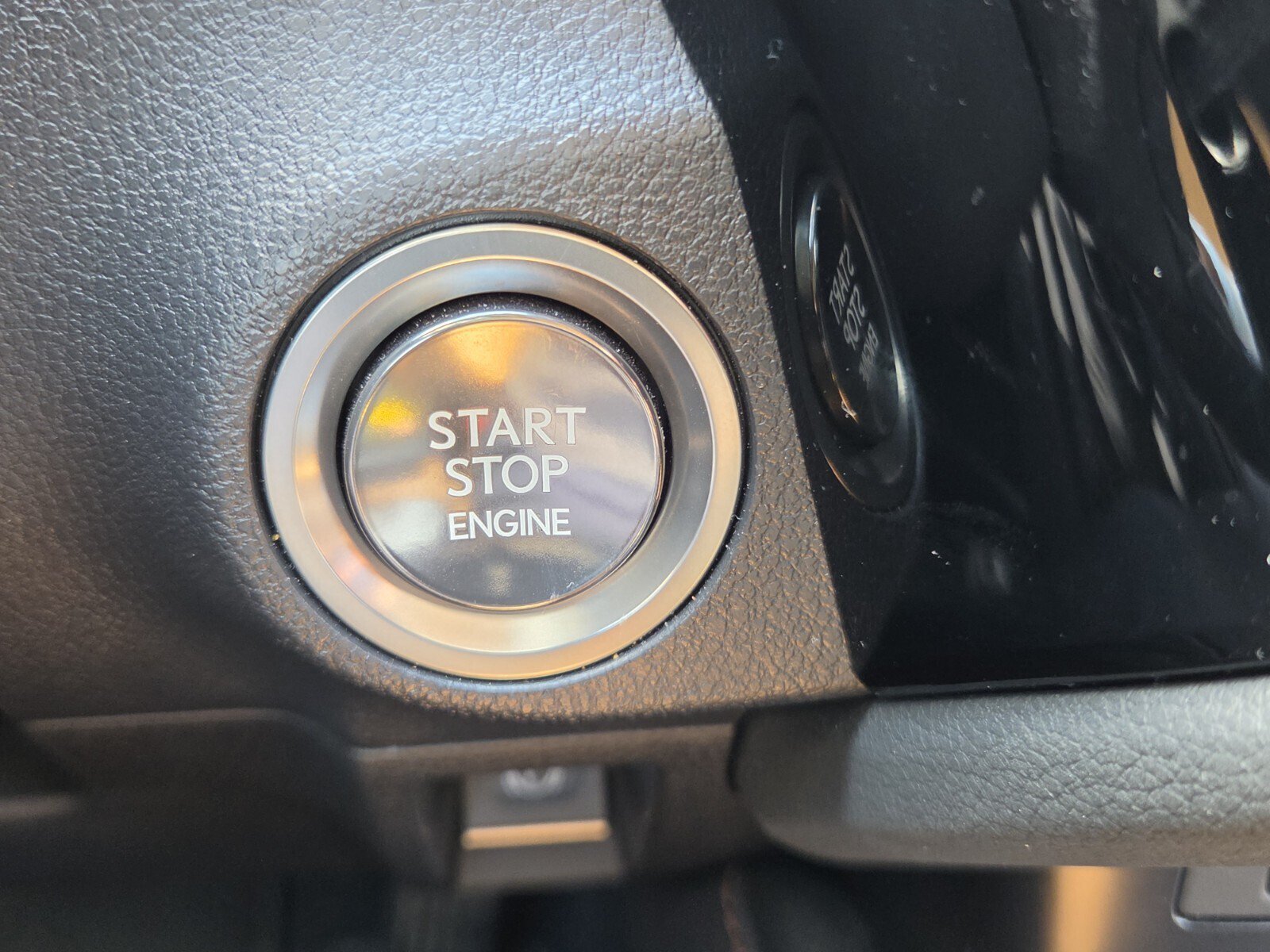 Used 2025 Lexus ES 350 w/ Premium Package FWD image 11
