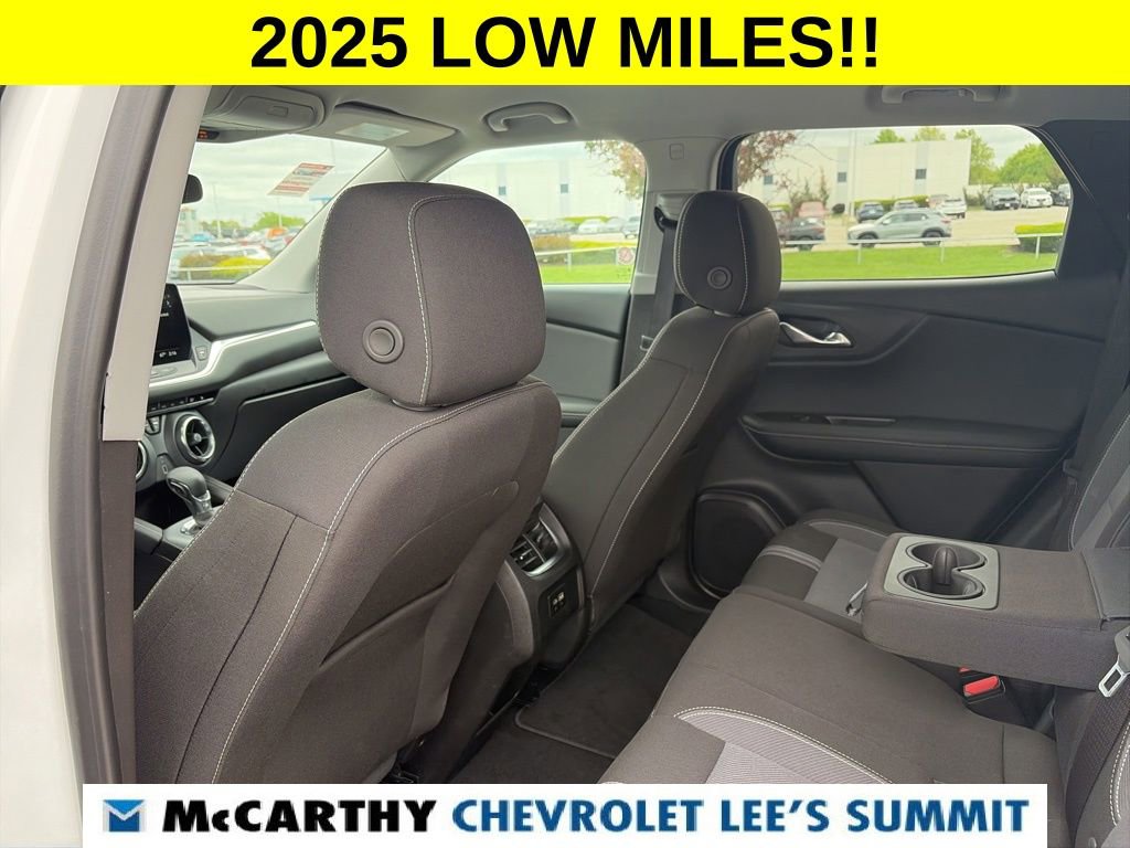 Used 2025 Chevrolet Blazer LT FWD image 41