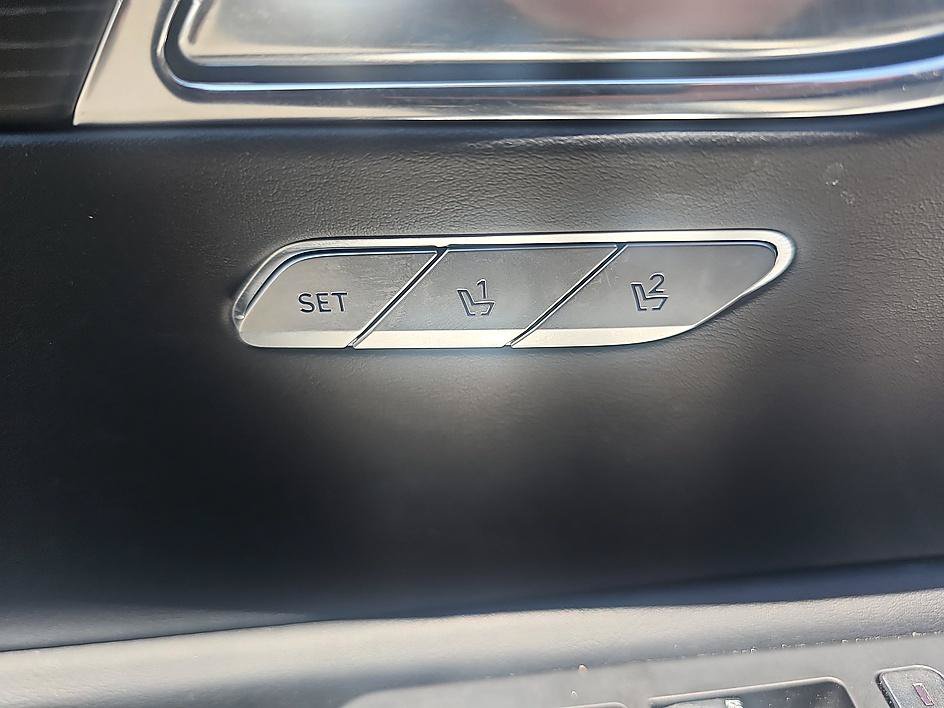 Used 2025 Genesis GV80 3.5T AWD/4WD image 11