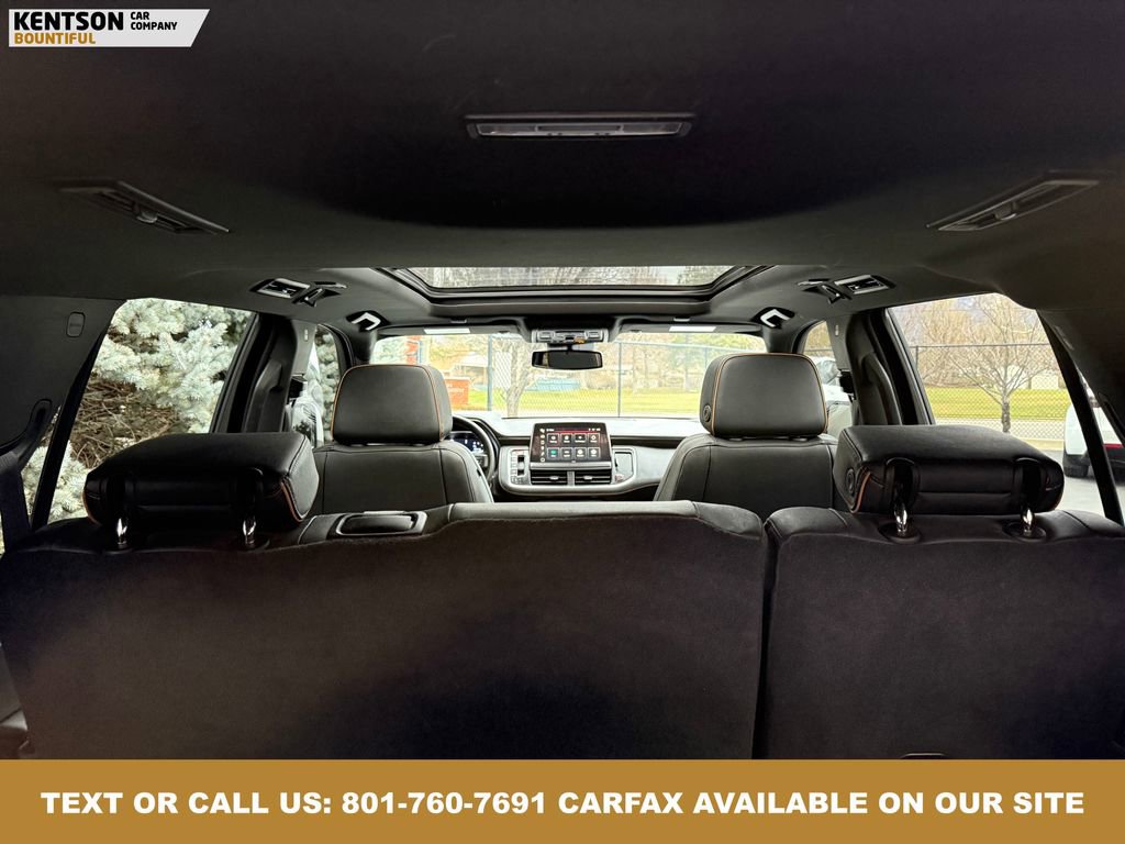 Used 2024 GMC Yukon AT4 w/ AT4 Premium Plus Package image 33
