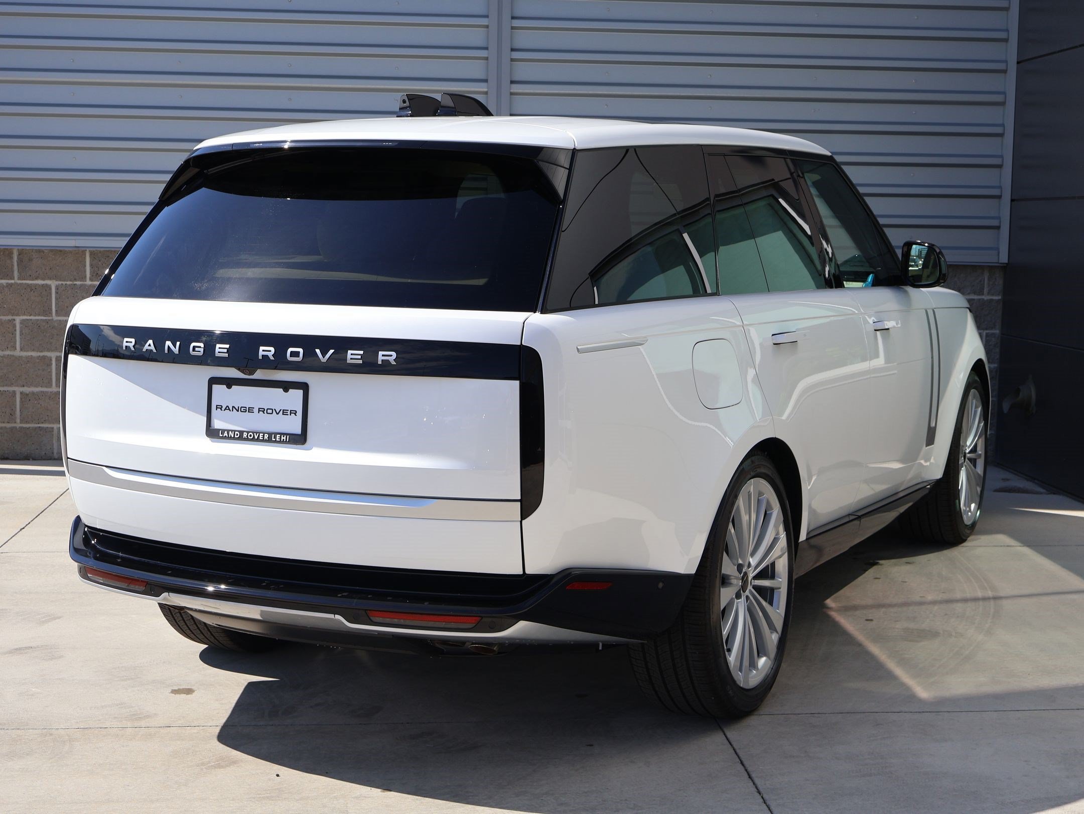 New 2026 Land Rover Range Rover Autobiography AWD/4WD image 5