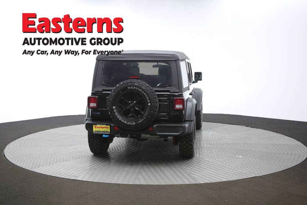 Used 2023 Jeep Wrangler Unlimited w/ Cold Weather Group AWD/4WD image 39