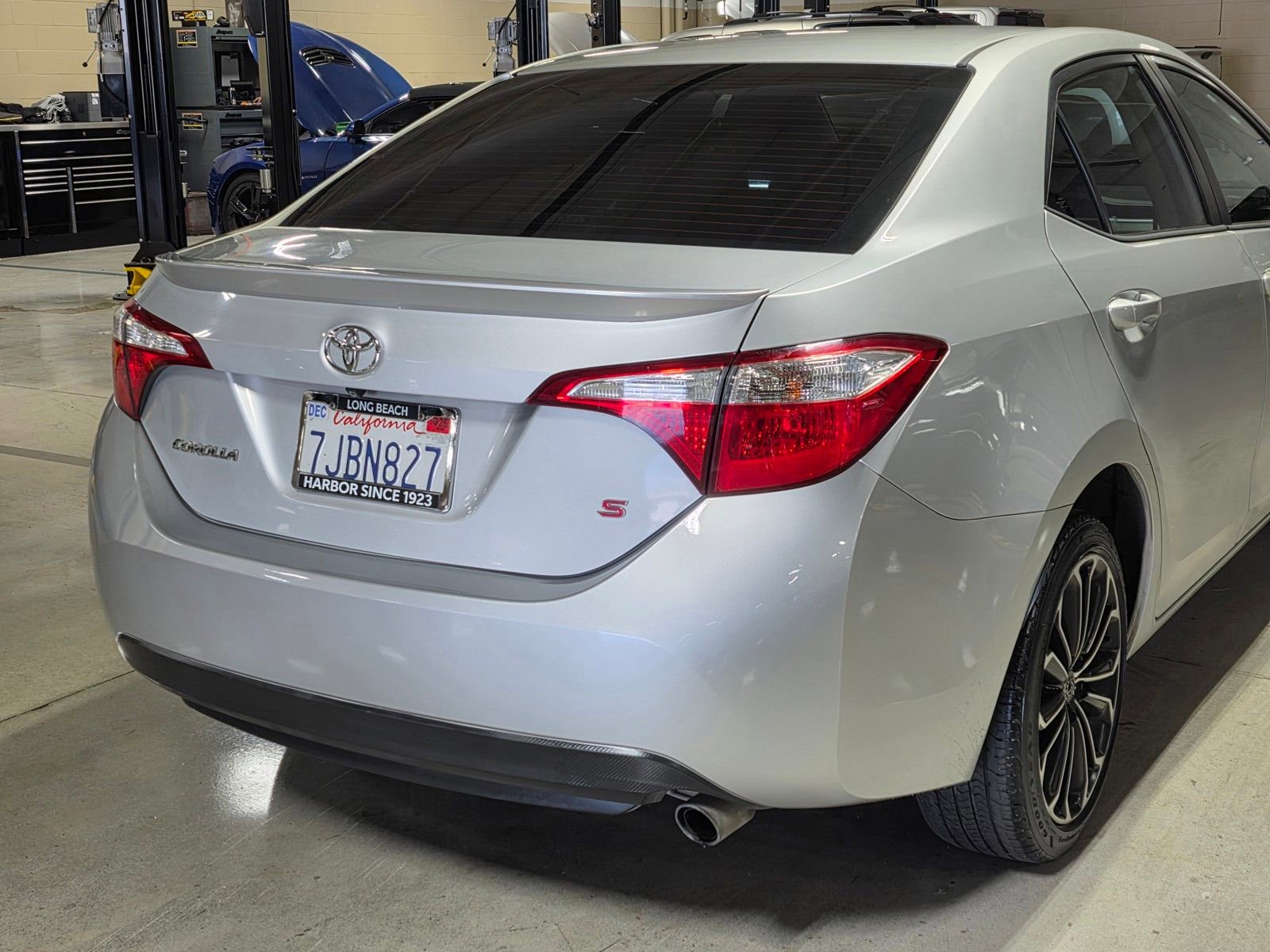 Used 2015 Toyota Corolla S image 11