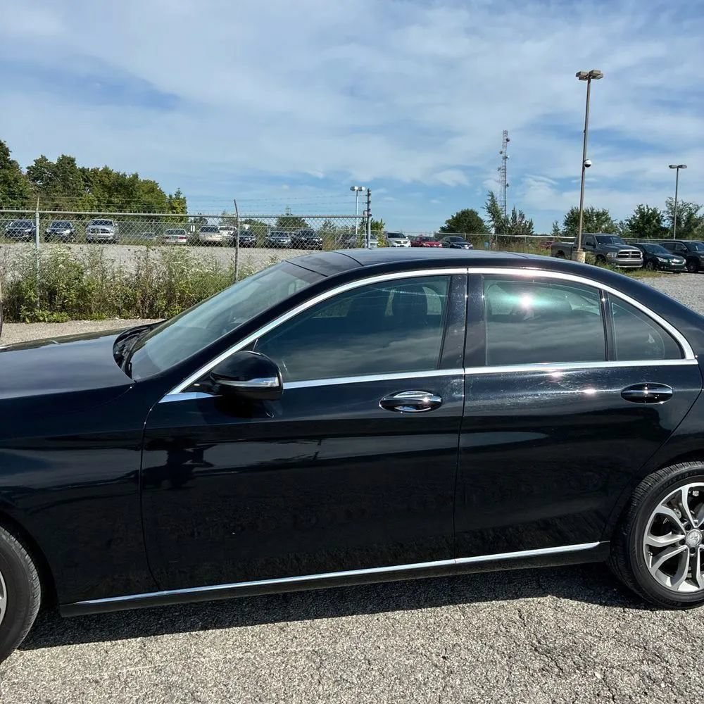 Used 2015 Mercedes-Benz C 300 4MATIC Sedan image 4
