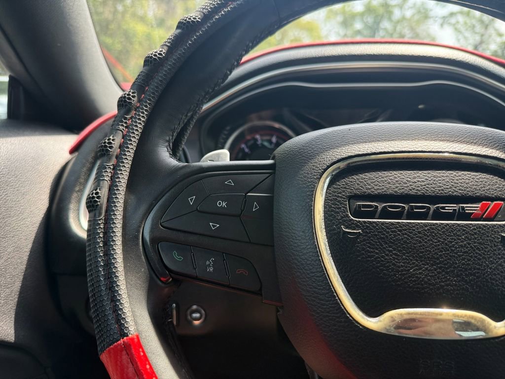 Used 2017 Dodge Challenger SXT RWD image 22