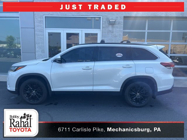 Used 2019 Toyota Highlander SE
