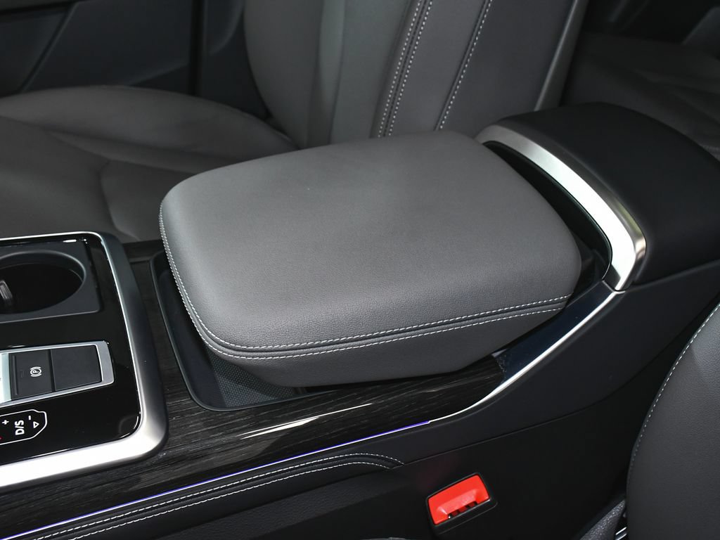 Used 2026 Audi Q7 2.0T Premium Plus w/ Premium Plus Package AWD/4WD image 44