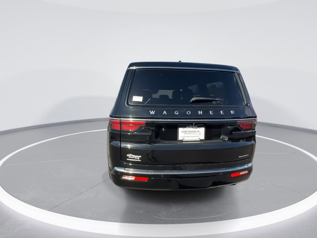 Used 2023 Jeep Wagoneer Series II AWD/4WD image 7