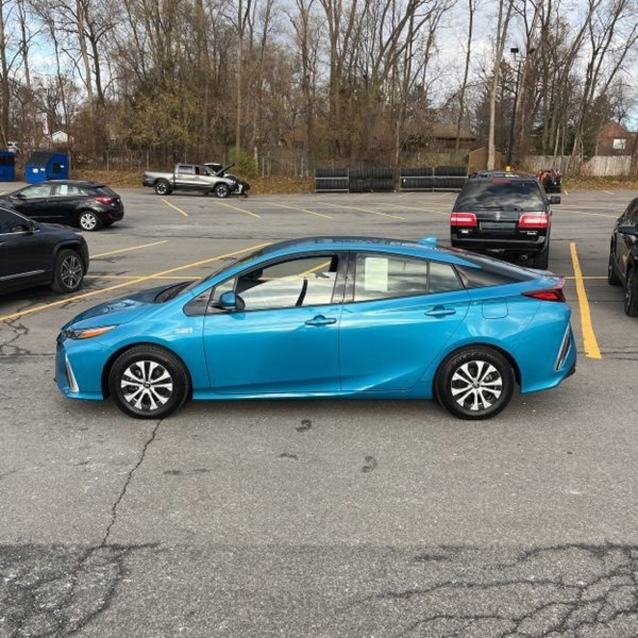 Used 2020 Toyota Prius Prime XLE image 4