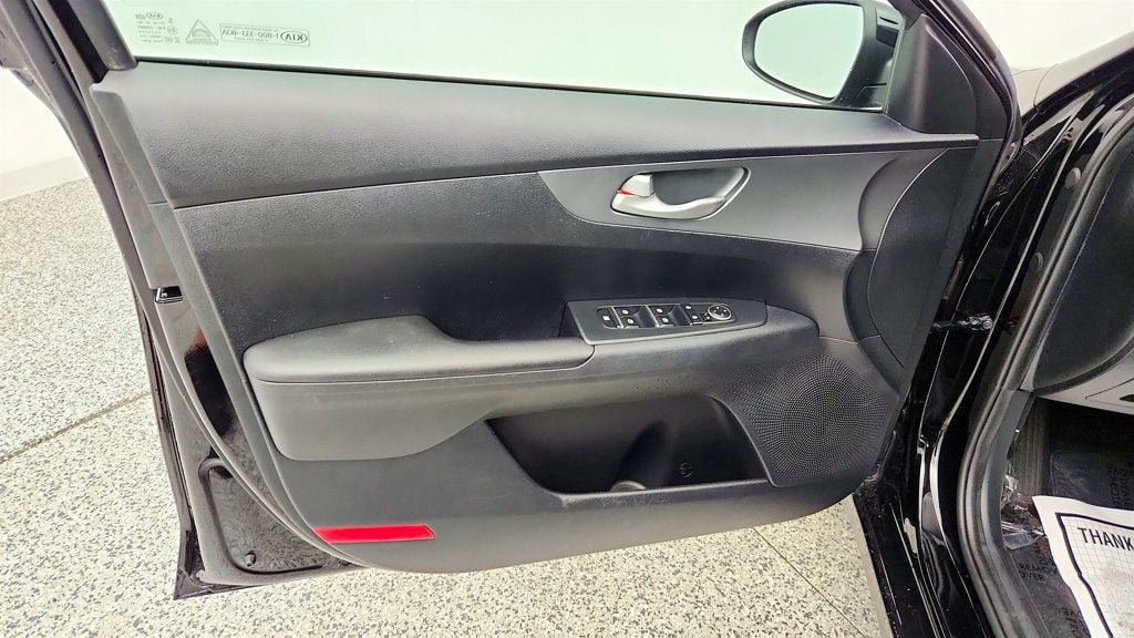 Used 2019 Kia Forte LXS FWD image 28