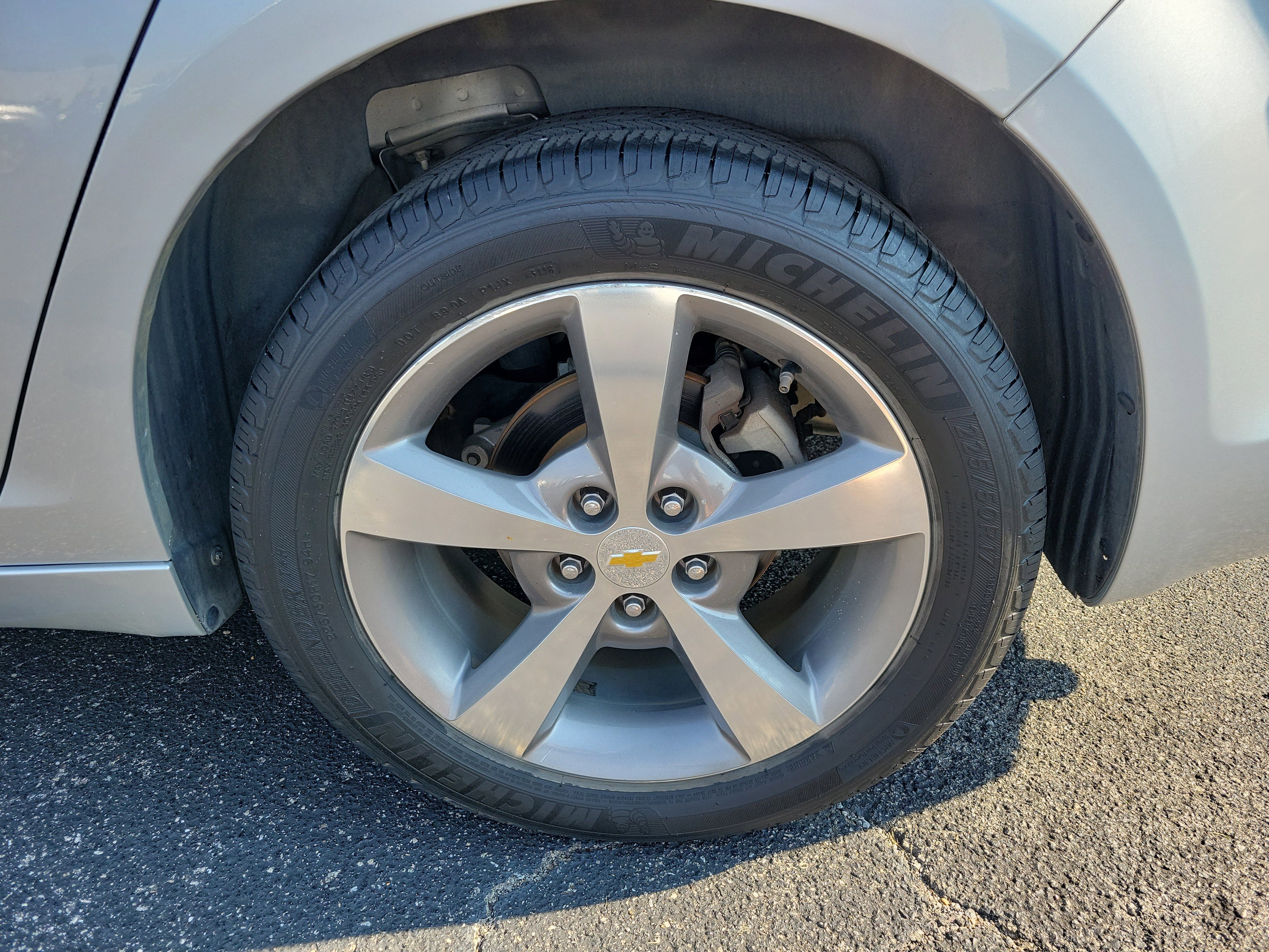 Used 2010 Chevrolet Malibu Hybrid image 21