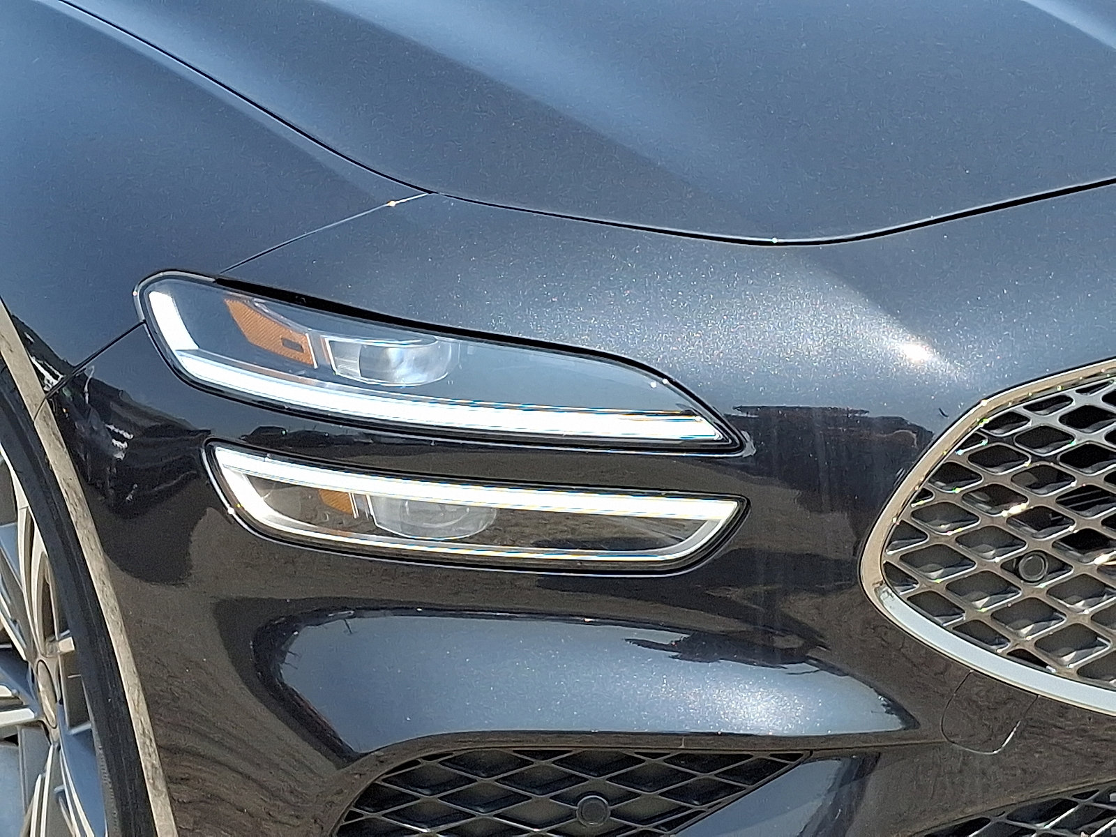 Used 2025 Genesis G70 3.3T Advanced image 9