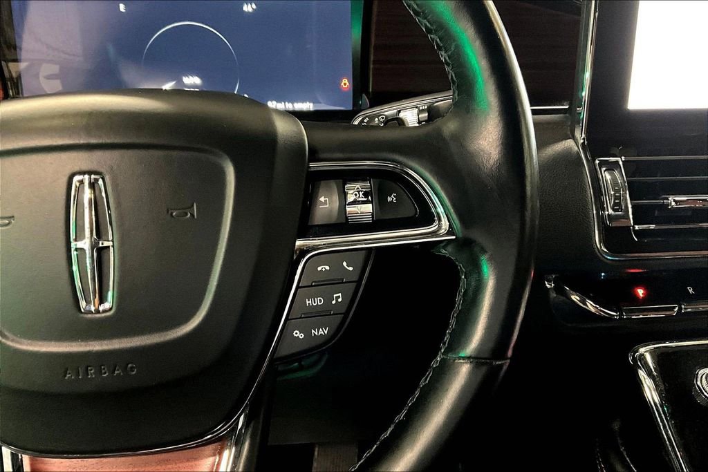 Used 2021 Lincoln Navigator L Reserve w/ Luxury Package image 12