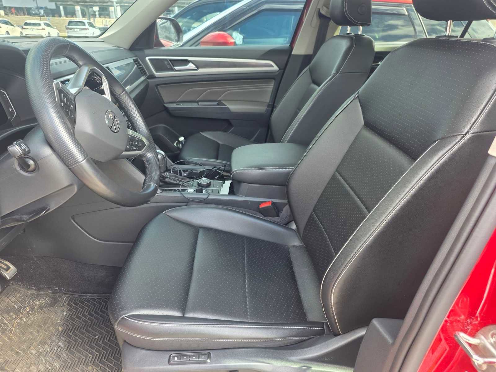 Used 2021 Volkswagen Atlas SEL R-Line image 11