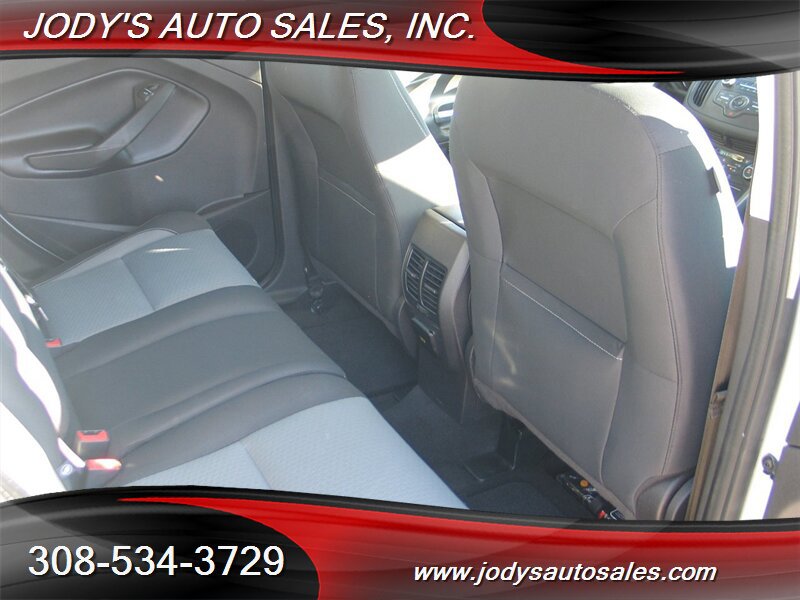 Used 2017 Ford C-MAX SE FWD image 26