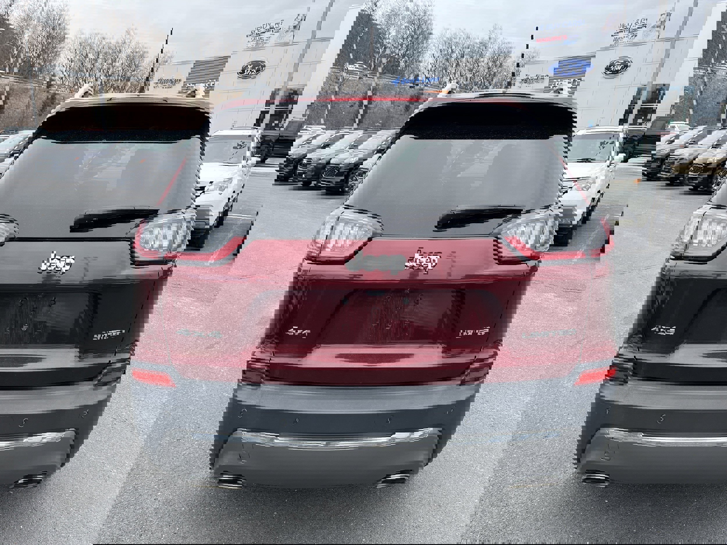 Used 2019 Jeep Cherokee Limited image 5