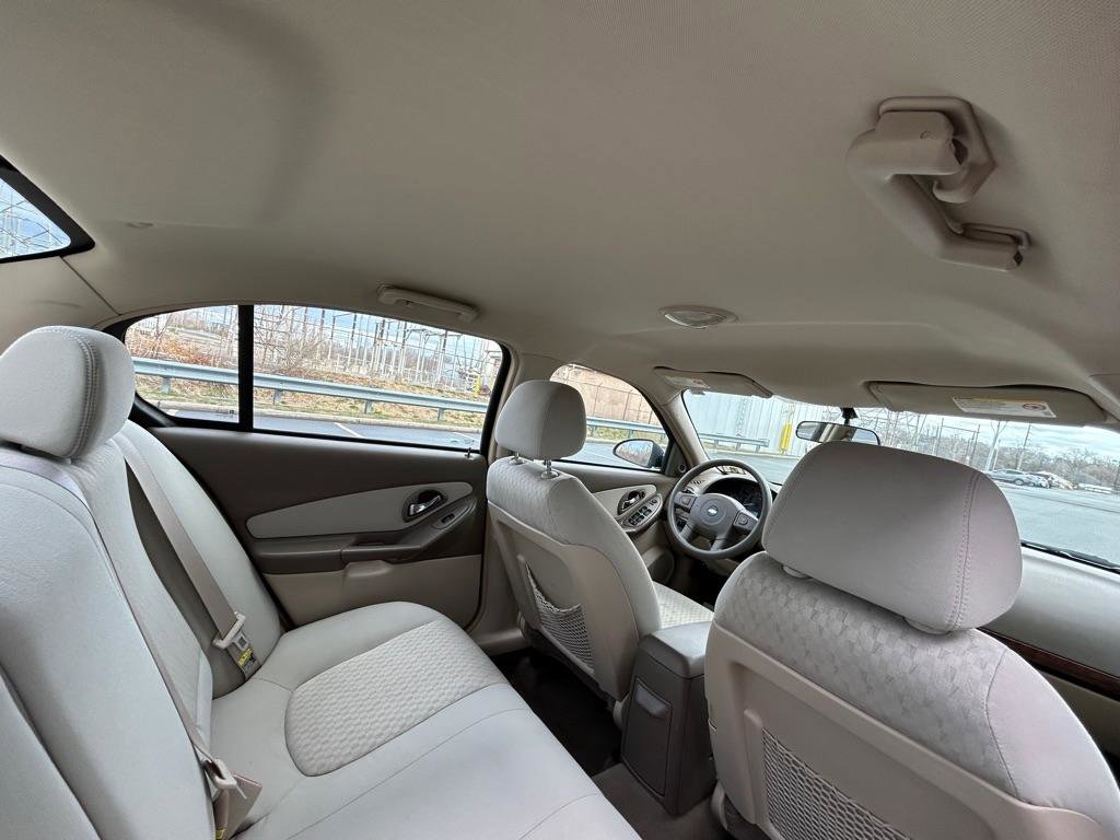 Used 2005 Chevrolet Malibu w/ Preferred Equipment Group image 47