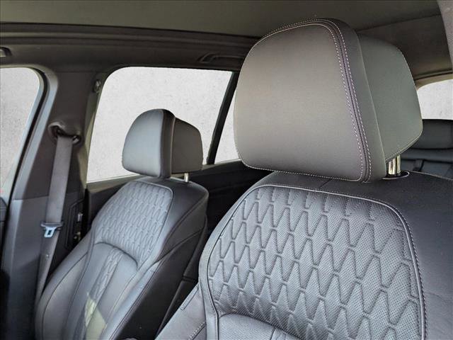 Used 2025 BMW X5 xDrive50e image 14