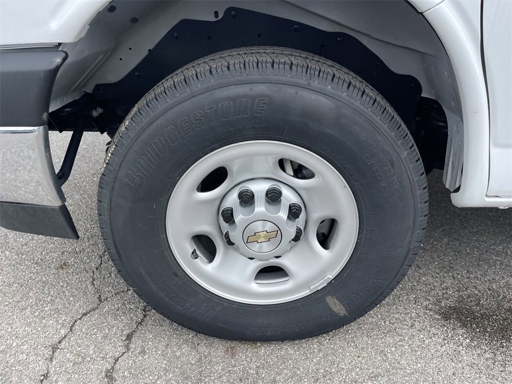 New 2025 Chevrolet Express 2500 w/ Driver Convenience Package image 6