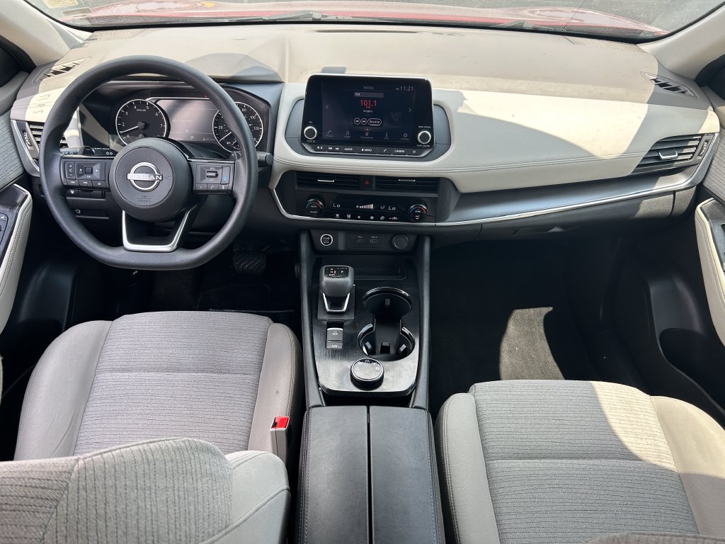 Used 2023 Nissan Rogue SV AWD/4WD image 28