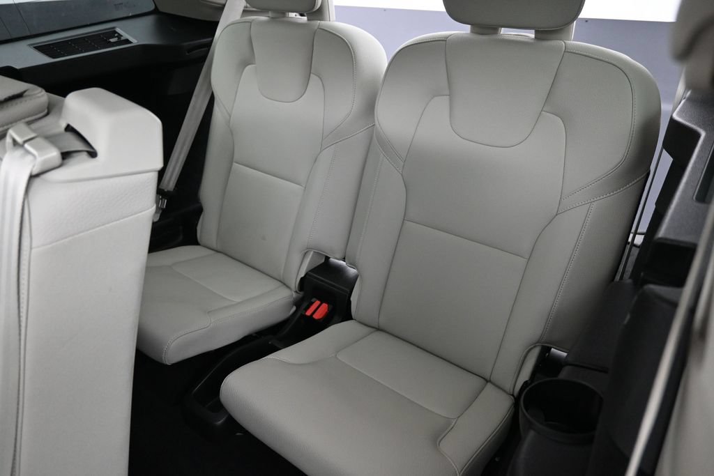 Used 2025 Volvo XC90 B5 Plus w/ Protection Package AWD/4WD image 26