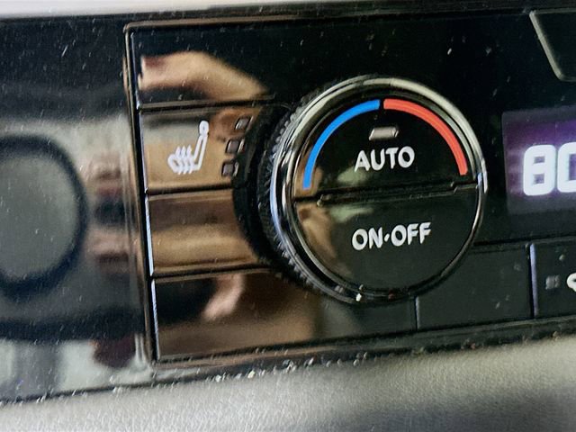 Used 2025 Nissan Pathfinder SV image 21