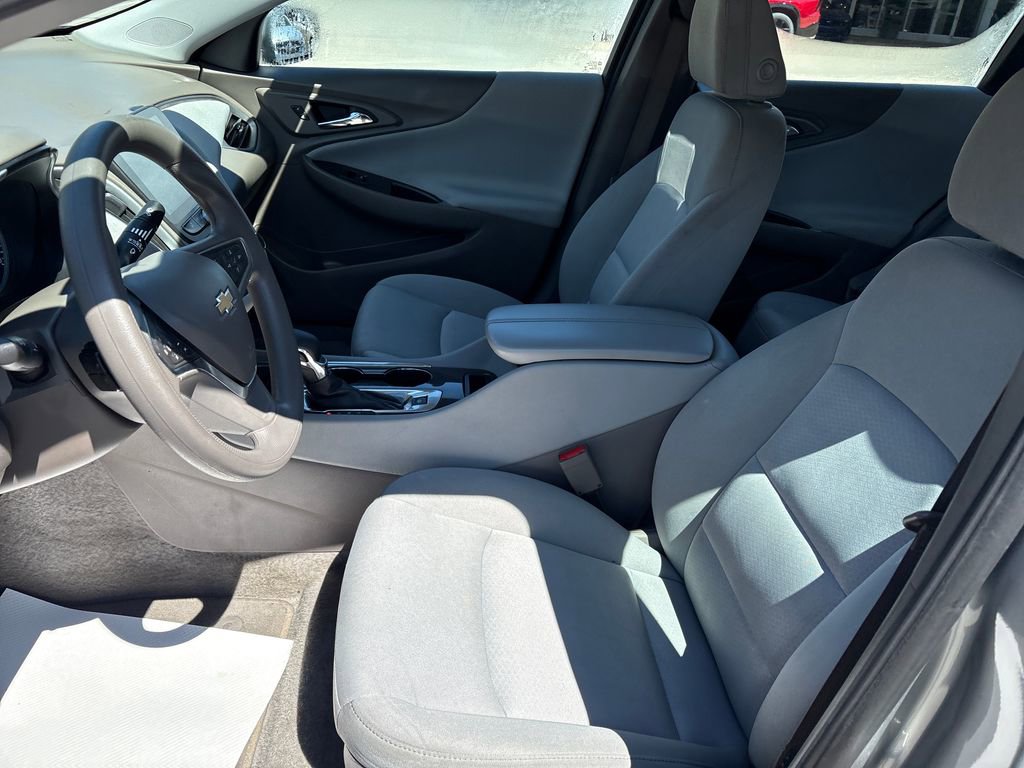 Used 2025 Chevrolet Malibu LT FWD image 9