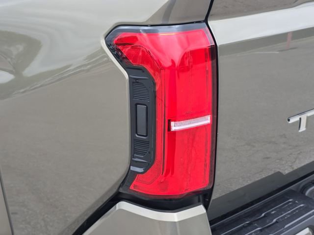 New 2026 Toyota Tacoma Limited AWD/4WD image 34