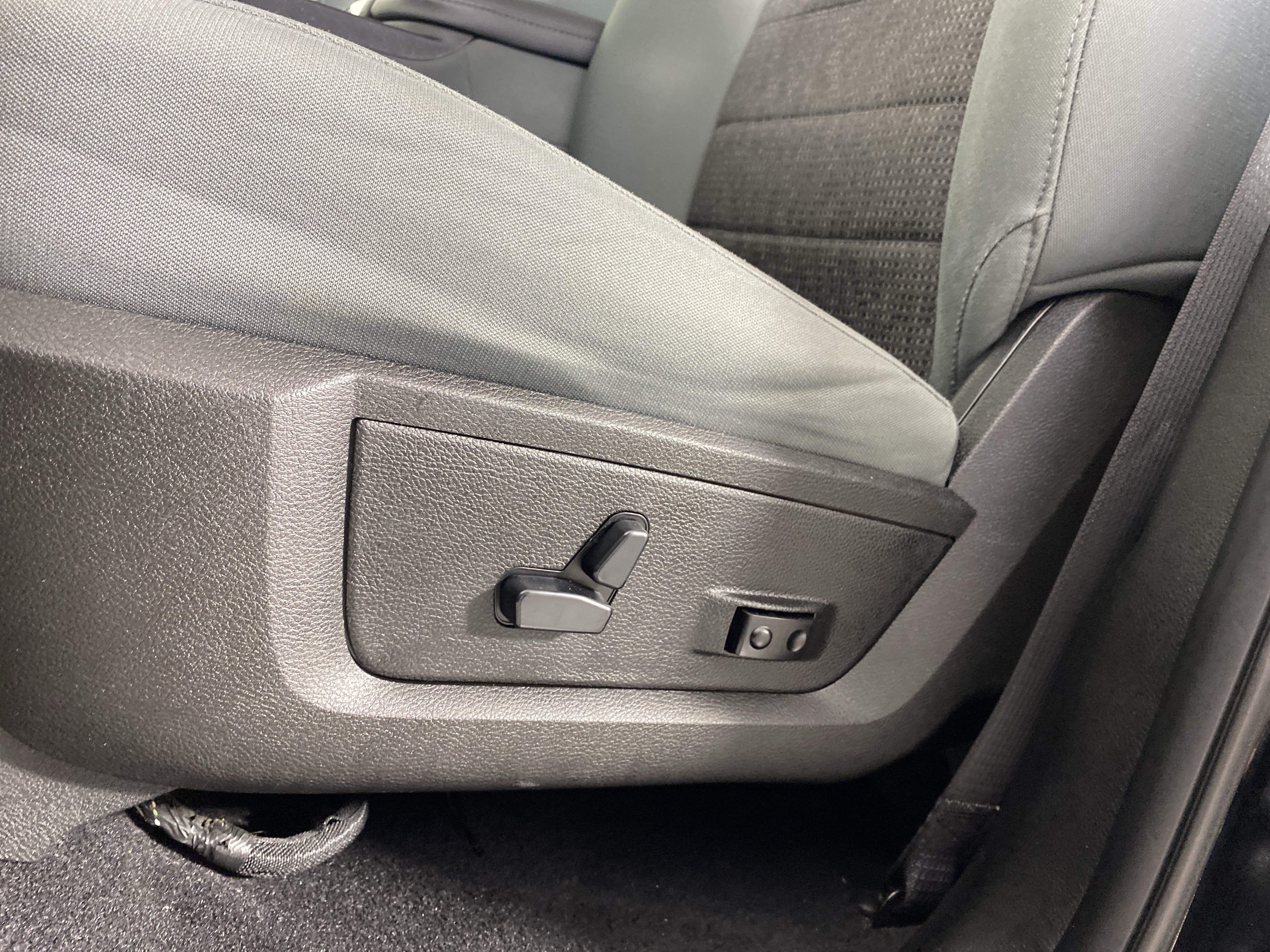Used 2019 RAM 1500 Big Horn AWD/4WD image 17