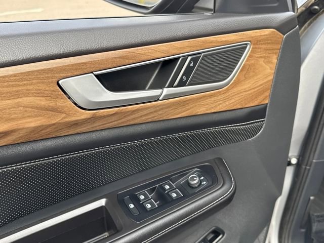 Used 2024 Volkswagen Atlas SE image 21