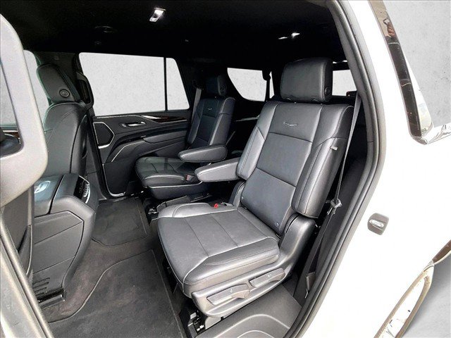 Used 2022 Cadillac Escalade Luxury RWD image 29