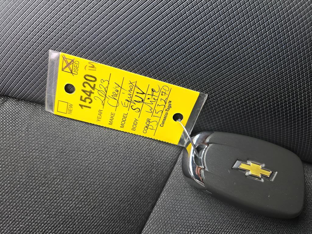 Used 2023 Chevrolet Equinox RS image 31