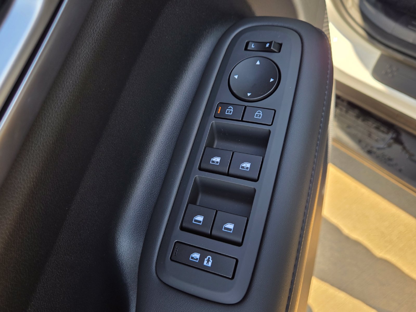 New 2027 Hyundai Santa Fe SEL FWD image 21