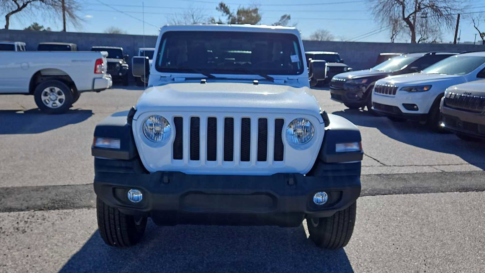 Used 2023 Jeep Wrangler Sport S image 14