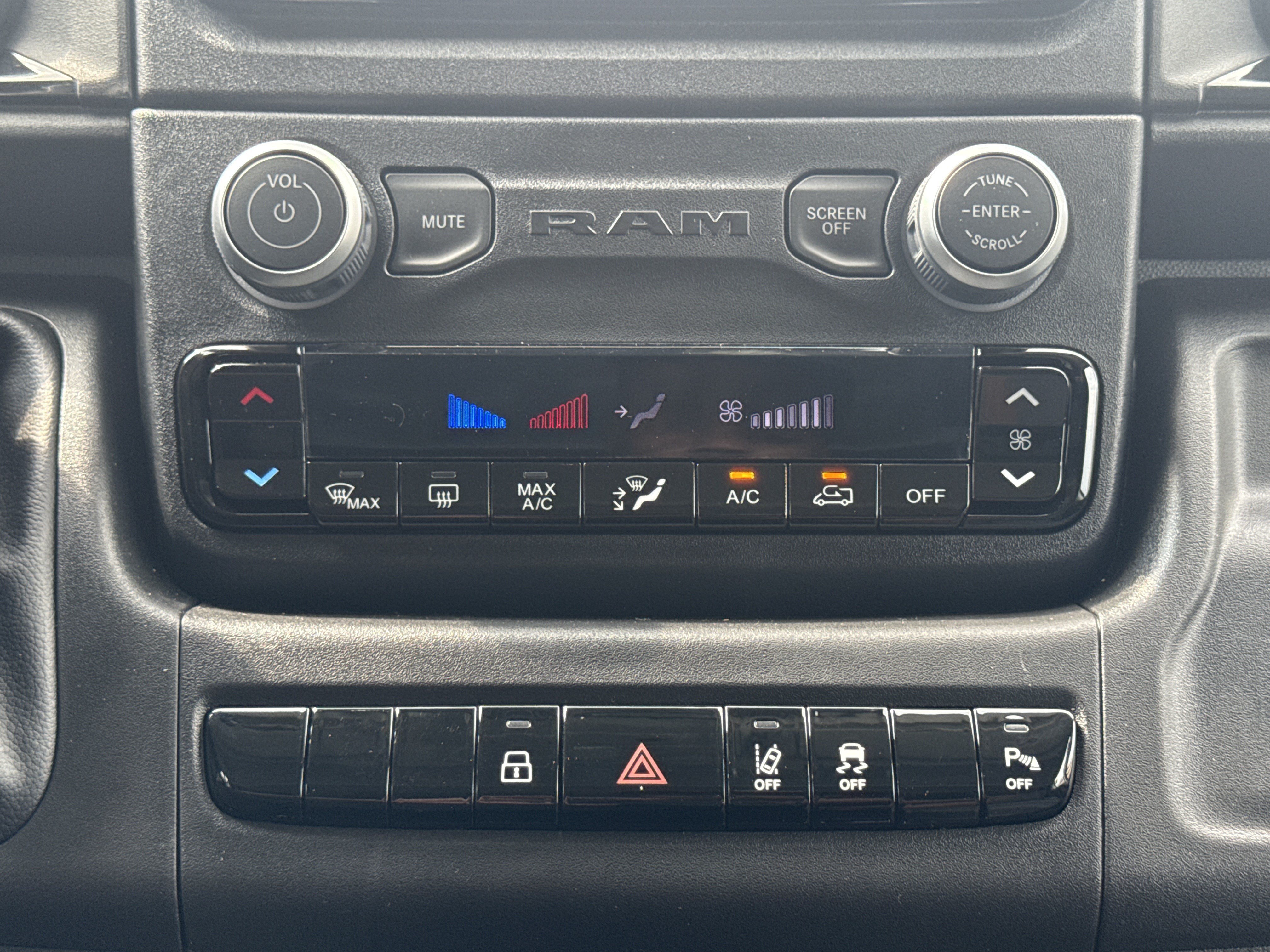 New 2026 RAM ProMaster 2500 w/ Safety Group FWD image 22