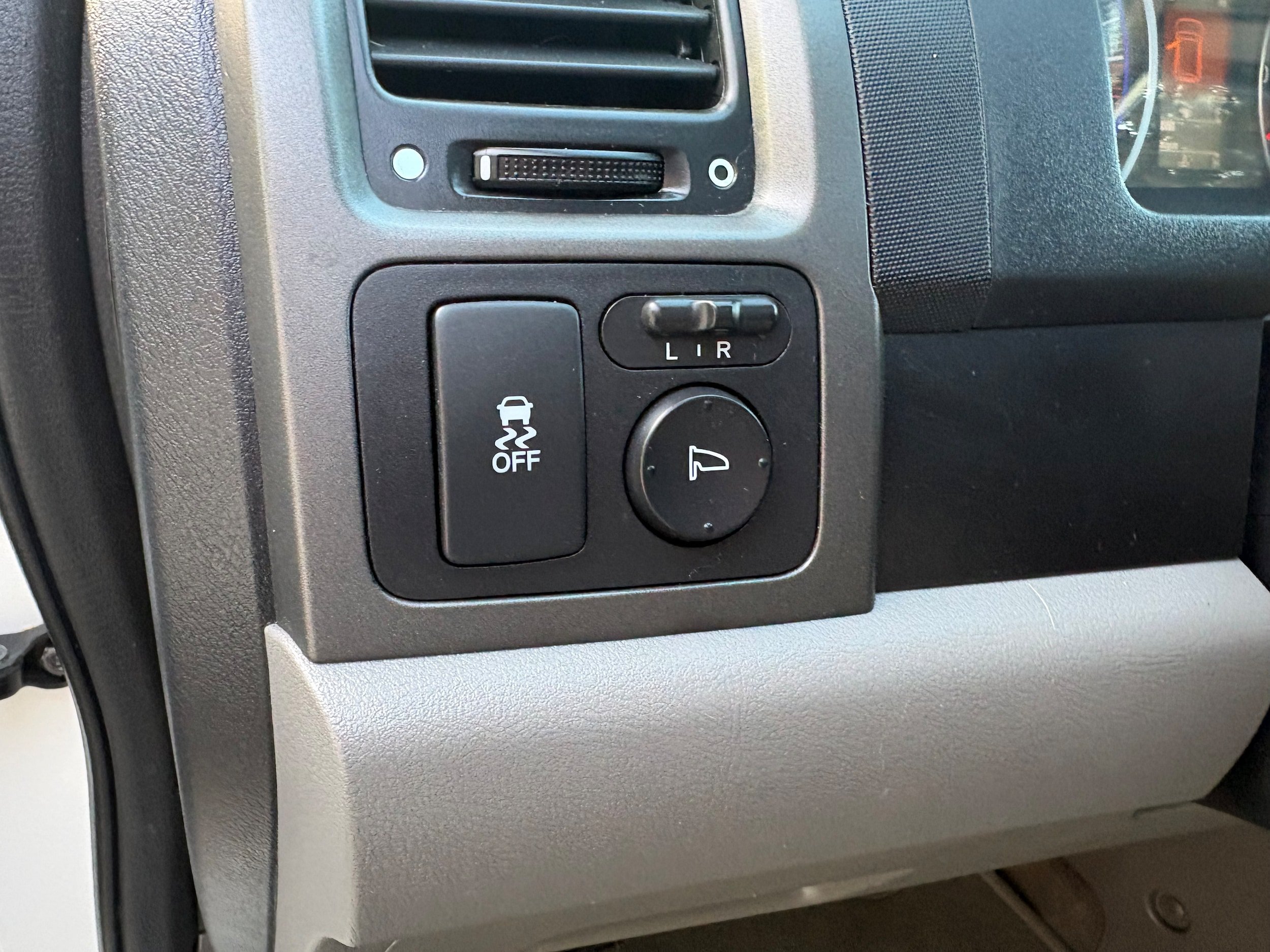 Used 2010 Honda CR-V EX-L image 32