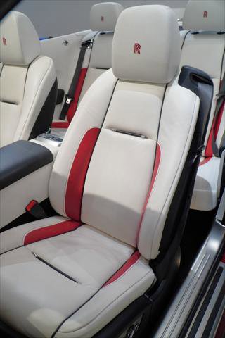 Used 2017 Rolls-Royce Dawn Standard image 21