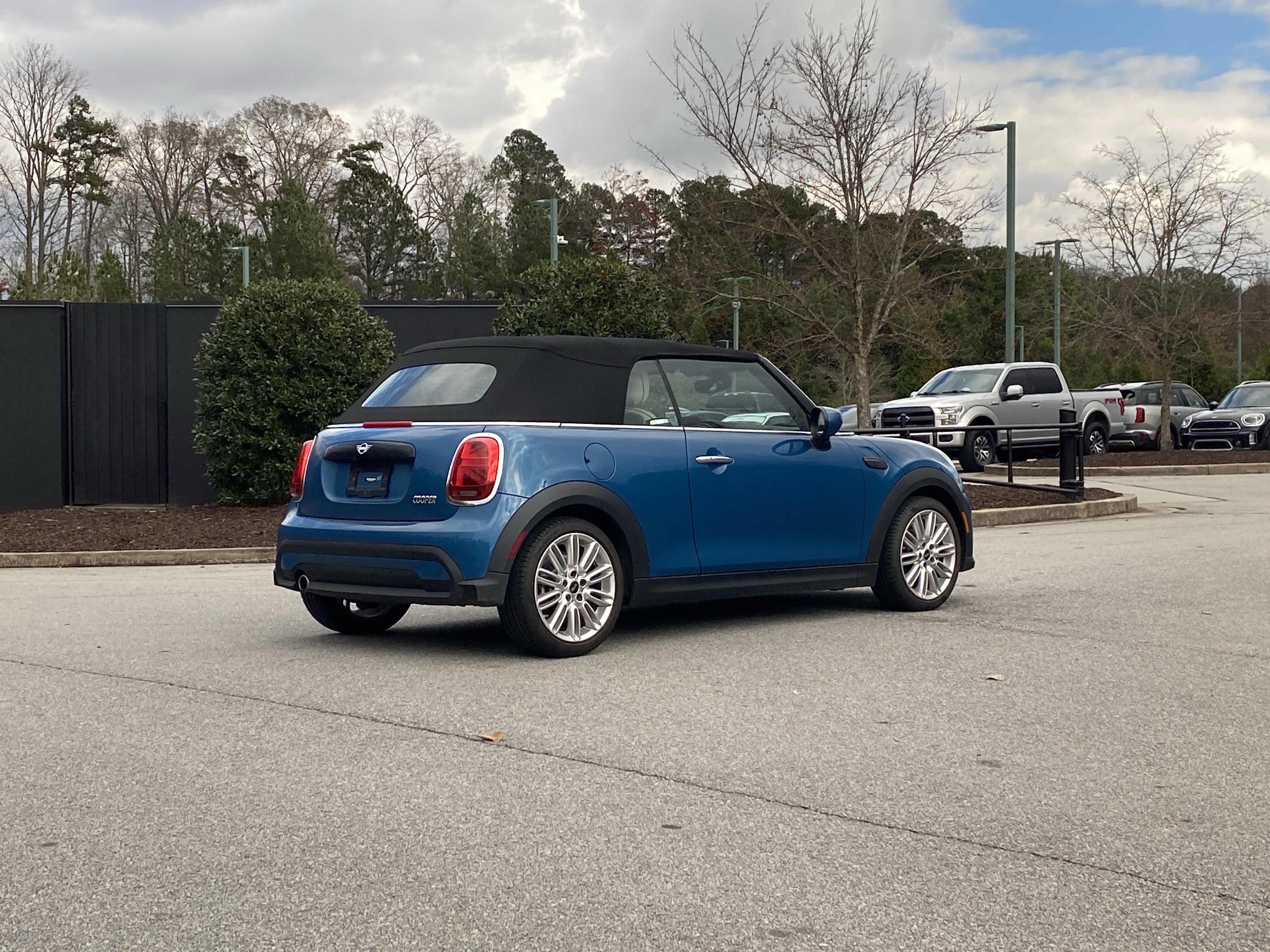 Used 2022 MINI Cooper Convertible image 25
