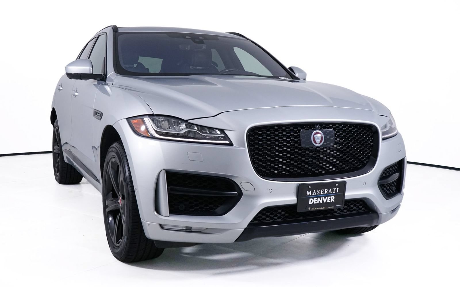 Used 2019 Jaguar F-PACE R-Sport AWD/4WD image 18
