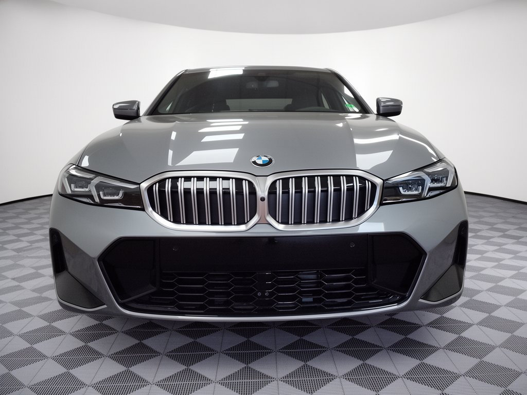 Used 2026 BMW 330i xDrive Sedan w/ M Sport Package AWD/4WD image 6