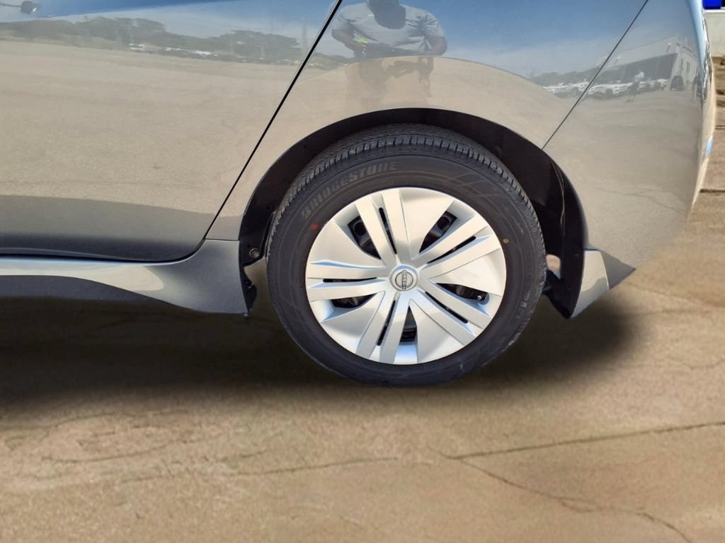 Used 2025 Nissan Leaf S FWD image 26